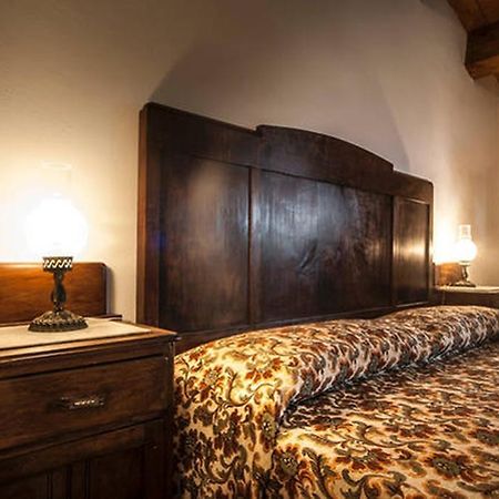Agriturismo Miracco Atanasio Franco "Il Maniero" Santa Sofia d'Epiro Екстериор снимка
