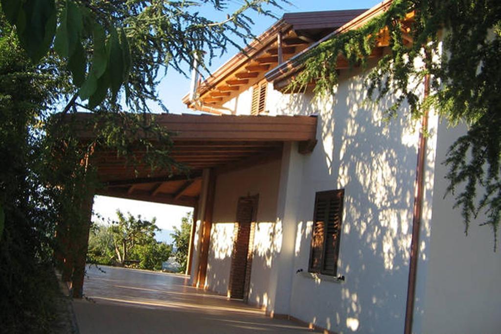 Agriturismo Miracco Atanasio Franco "Il Maniero" Santa Sofia d'Epiro Екстериор снимка