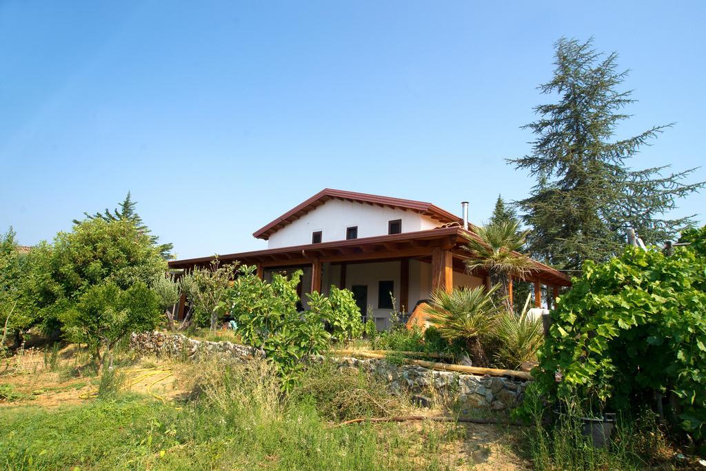 Agriturismo Miracco Atanasio Franco "Il Maniero" Santa Sofia d'Epiro Екстериор снимка